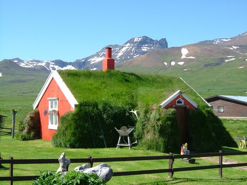 Beautiful and Green Icelandic Turf Houses3